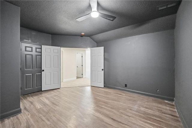 2634 SW Wintervalley Drive, Lee's Summit, MO 64081