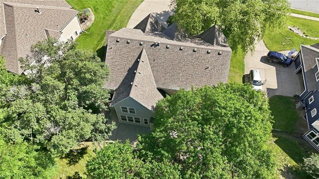 2634 SW Wintervalley Drive, Lee's Summit, MO 64081
