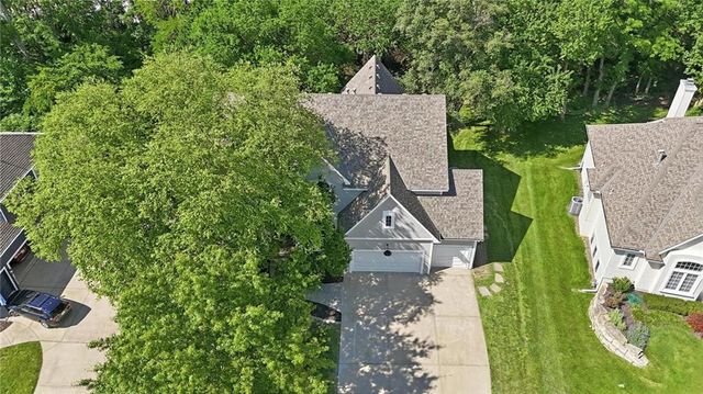 2634 SW Wintervalley Drive, Lee's Summit, MO 64081