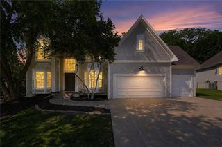 2634 SW Wintervalley Drive, Lee's Summit, MO 64081