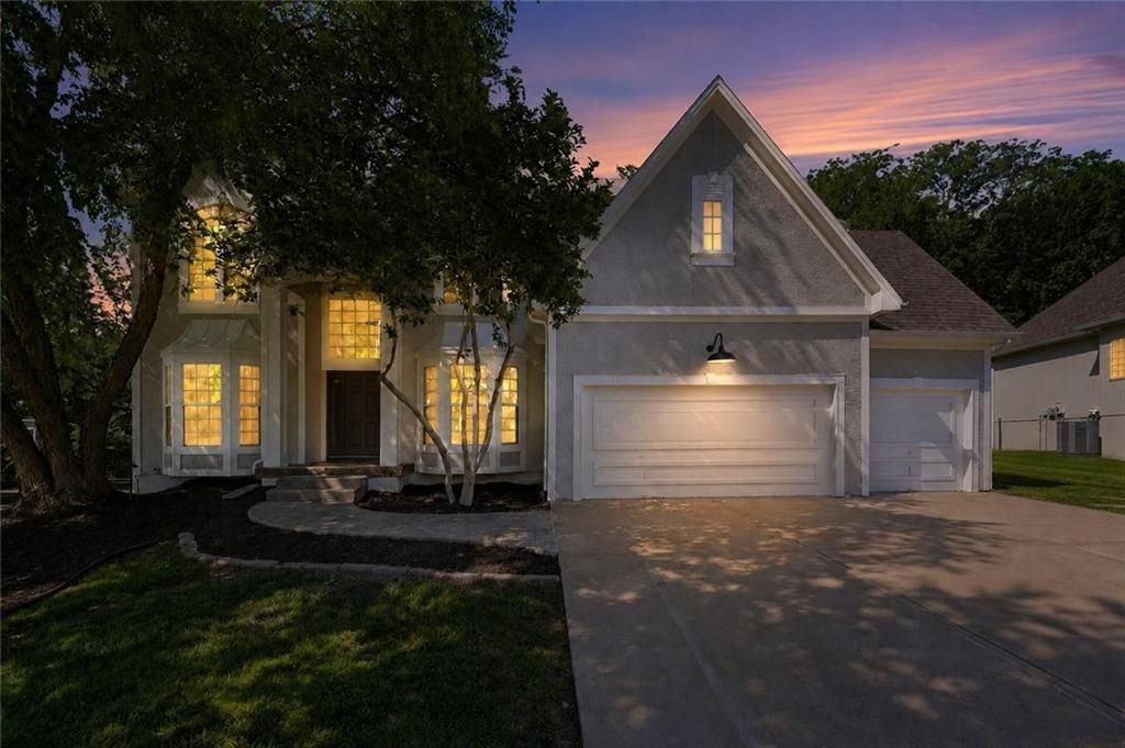2634 SW Wintervalley Drive, Lee's Summit, MO 64081