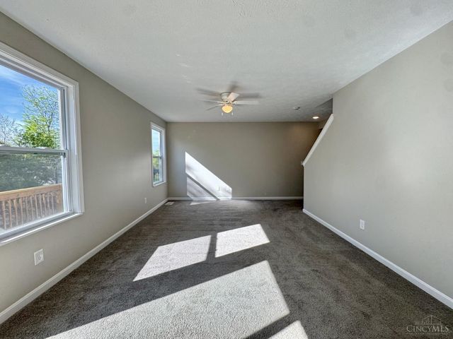 2905 Pine Leaf Court, Hamilton, OH 45103