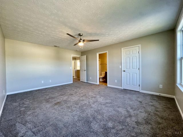 2905 Pine Leaf Court, Hamilton, OH 45103