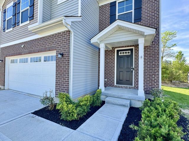2905 Pine Leaf Court, Hamilton, OH 45103