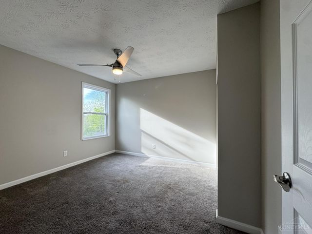 2905 Pine Leaf Court, Hamilton, OH 45103
