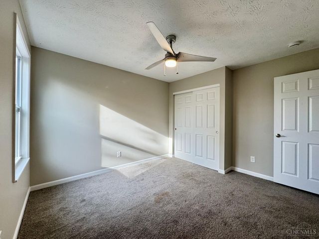 2905 Pine Leaf Court, Hamilton, OH 45103