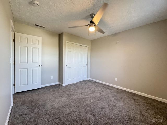2905 Pine Leaf Court, Hamilton, OH 45103