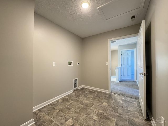 2905 Pine Leaf Court, Hamilton, OH 45103