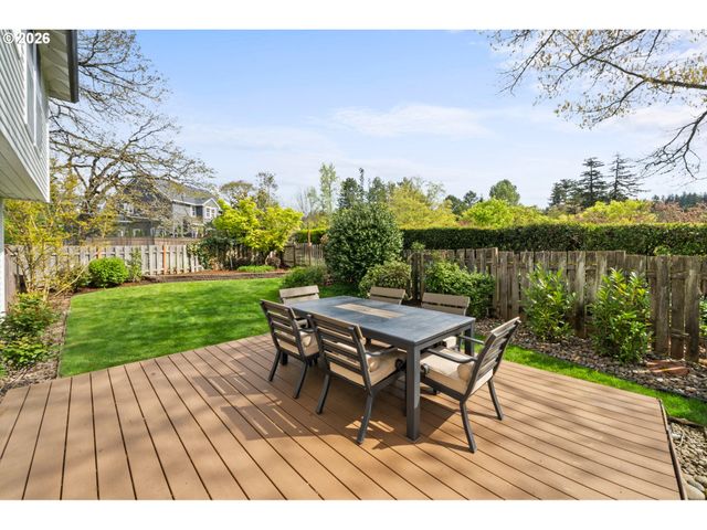 13721 REGENCY Ct, Lake Oswego, OR 97035