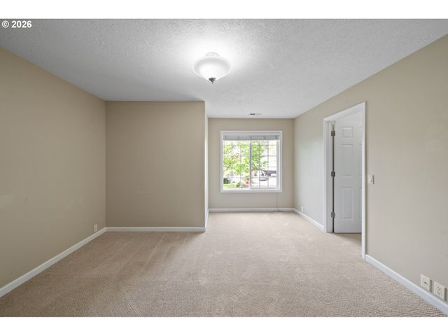 13721 REGENCY Ct, Lake Oswego, OR 97035