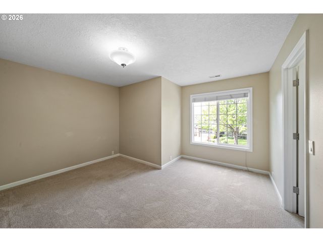 13721 REGENCY Ct, Lake Oswego, OR 97035