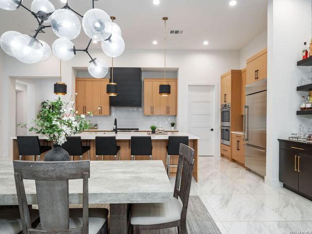 183 Westcourt Lane, San Antonio, TX 78257