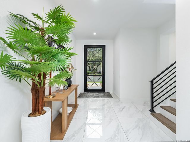 183 Westcourt Lane, San Antonio, TX 78257
