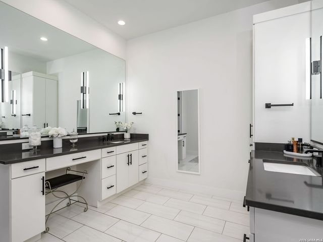 183 Westcourt Lane, San Antonio, TX 78257