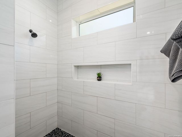 183 Westcourt Lane, San Antonio, TX 78257
