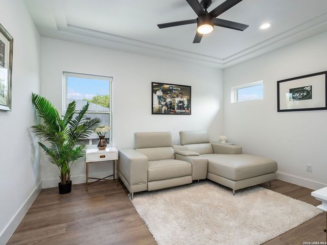 183 Westcourt Lane, San Antonio, TX 78257