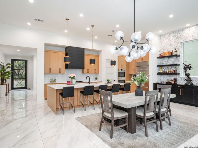 183 Westcourt Lane, San Antonio, TX 78257