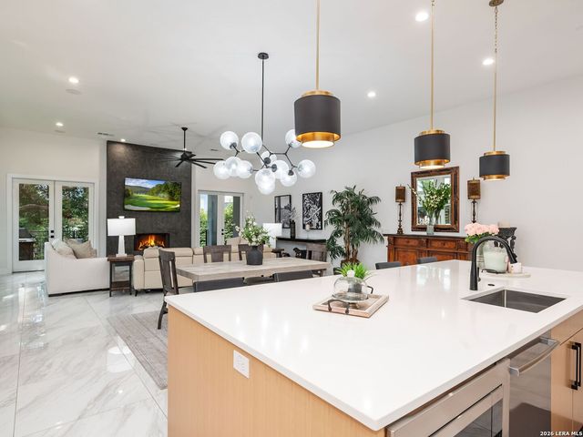 183 Westcourt Lane, San Antonio, TX 78257