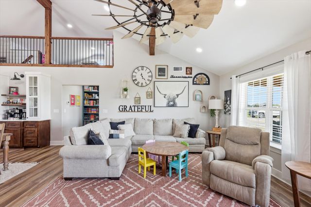 2201 South Road, Whitesboro, TX 76273