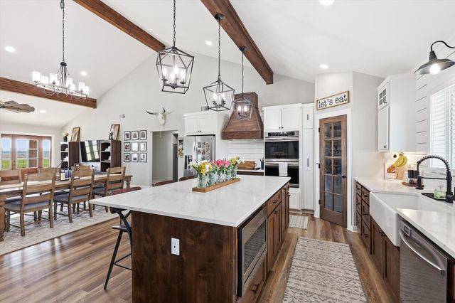 2201 South Road, Whitesboro, TX 76273