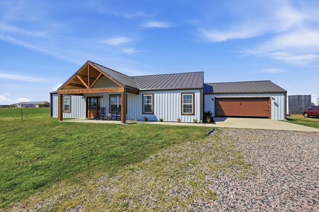 2201 South Road, Whitesboro, TX 76273