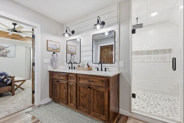 2201 South Road, Whitesboro, TX 76273