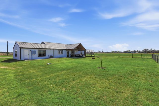 2201 South Road, Whitesboro, TX 76273