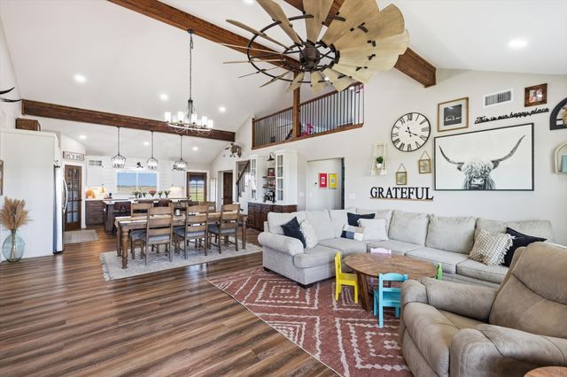 2201 South Road, Whitesboro, TX 76273