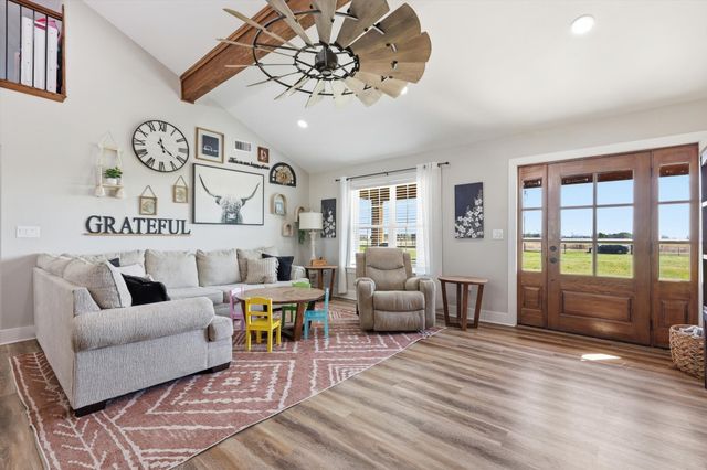 2201 South Road, Whitesboro, TX 76273