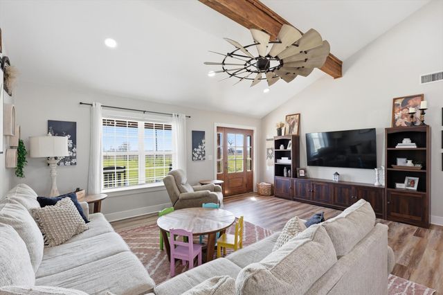 2201 South Road, Whitesboro, TX 76273