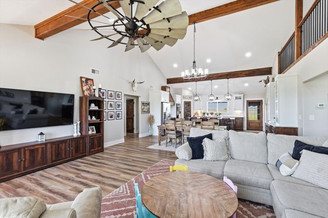 2201 South Road, Whitesboro, TX 76273