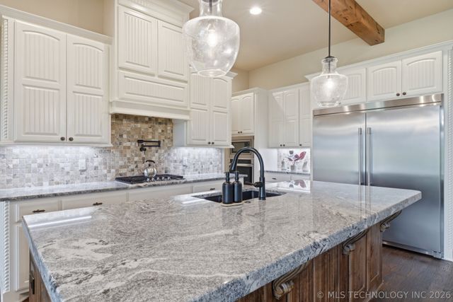 8307 E 107th Street North, Owasso, OK 74055