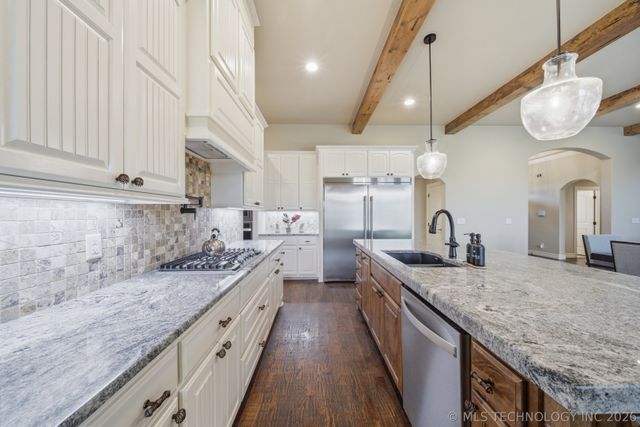 8307 E 107th Street North, Owasso, OK 74055