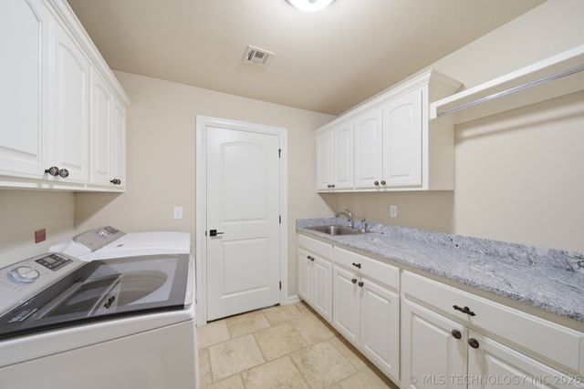 8307 E 107th Street North, Owasso, OK 74055