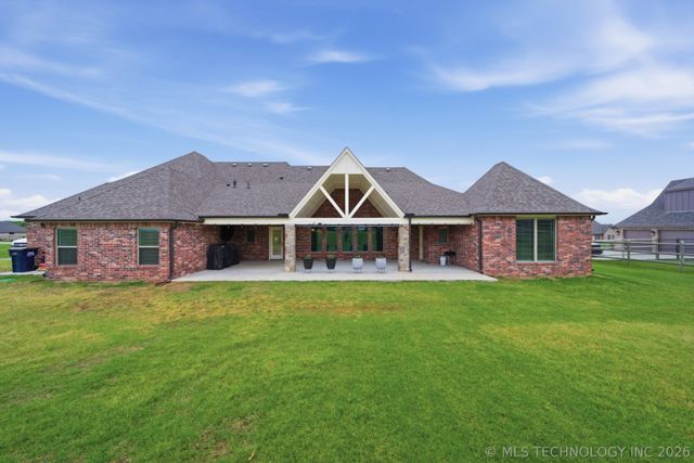 8307 E 107th Street North, Owasso, OK 74055