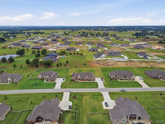 8307 E 107th Street North, Owasso, OK 74055