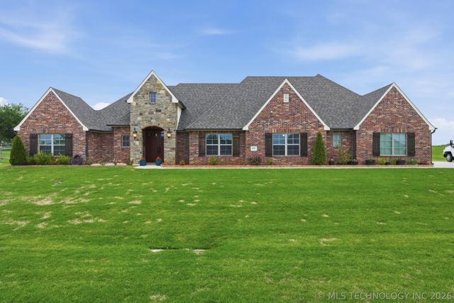 8307 E 107th Street North, Owasso, OK 74055