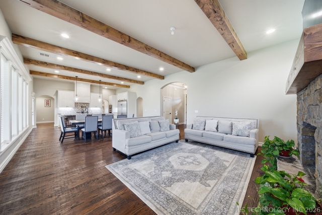 8307 E 107th Street North, Owasso, OK 74055