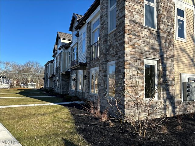 3214 Van Aken Boulevard, Shaker Heights, OH 44120