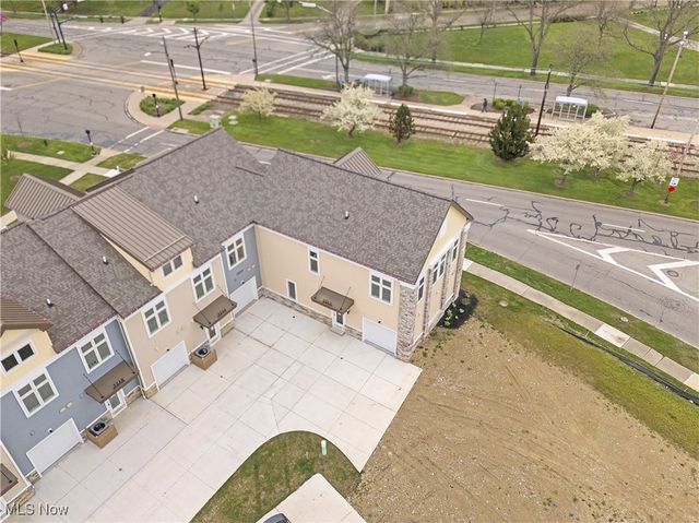 3214 Van Aken Boulevard, Shaker Heights, OH 44120