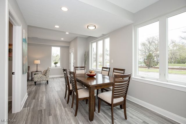 3214 Van Aken Boulevard, Shaker Heights, OH 44120