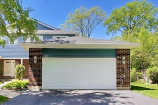 882 Poplar Lane, Deerfield, IL 60015