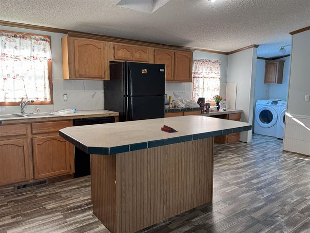 3407 E Wembley Lane, Kalamazoo, MI 49009