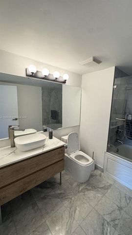 31 SE 5th St 3309, Miami, FL 33131