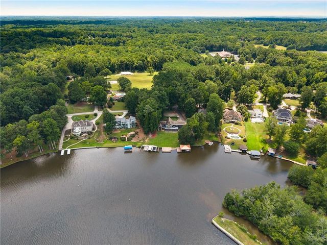 2202 Emerald Drive, Jonesboro, GA 30236