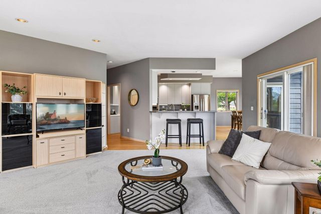 2065 Woodstone Court, Victoria, MN 55386