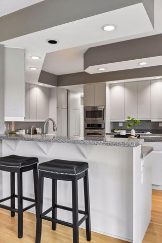 2065 Woodstone Court, Victoria, MN 55386