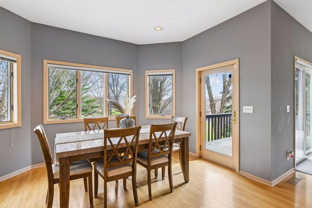 2065 Woodstone Court, Victoria, MN 55386