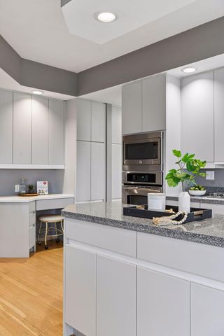 2065 Woodstone Court, Victoria, MN 55386