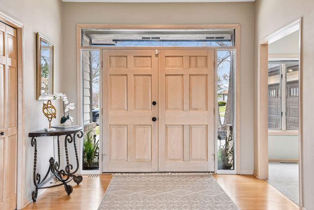 2065 Woodstone Court, Victoria, MN 55386